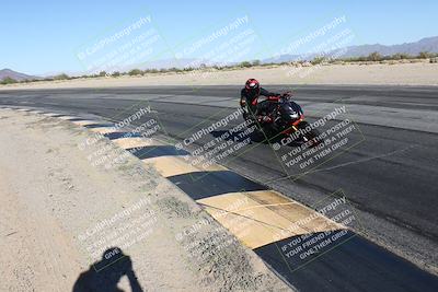 media/Dec-01-2025-Moto Forza (Mon) [[2daa91e15f]]/2-Intermediate Group/Session 4 (Turn 10 Inside)/